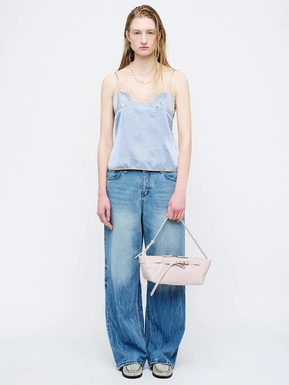 GRANDMA USED SLING BAG_pale pink cracked margesherwood