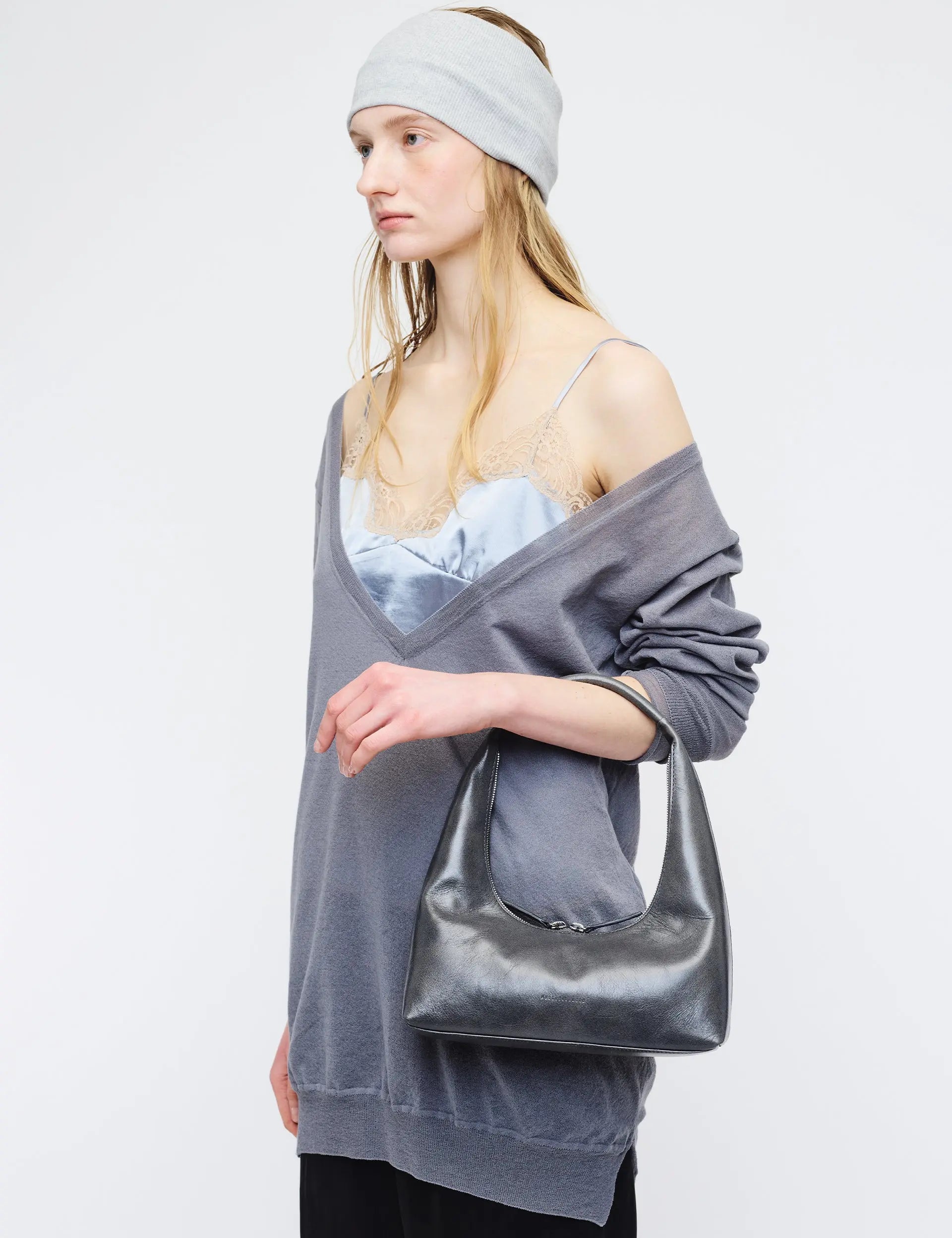 HOBO SHOULDER_grey semi veg margesherwood
