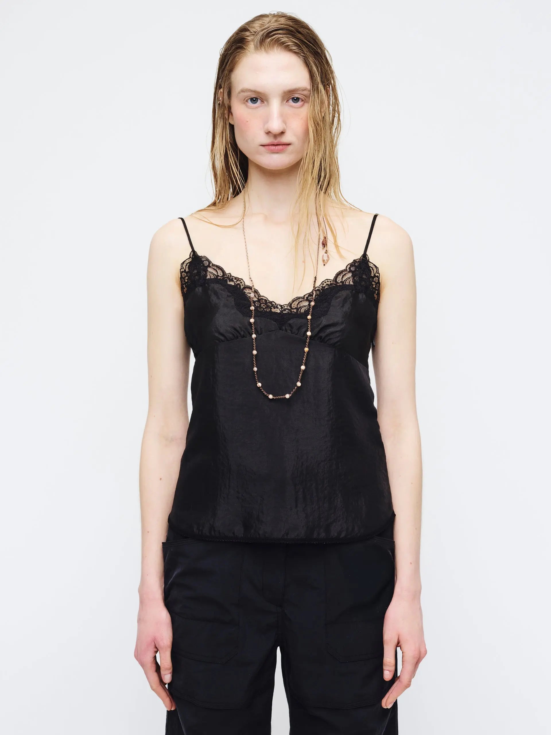 LACE SLEEVELESS TOP_black margesherwood