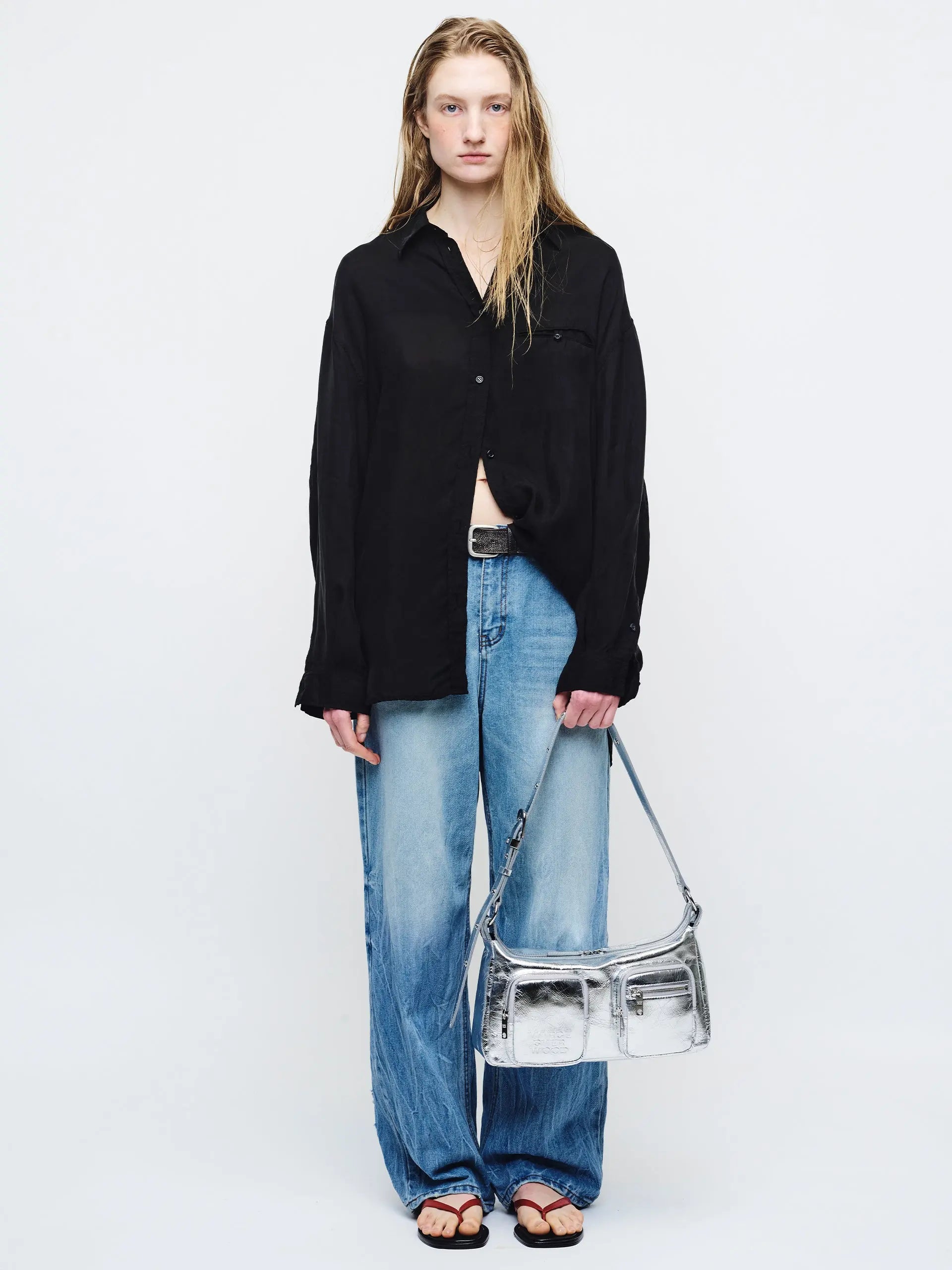 OUTPOCKET HOBO_silver crinkle margesherwood