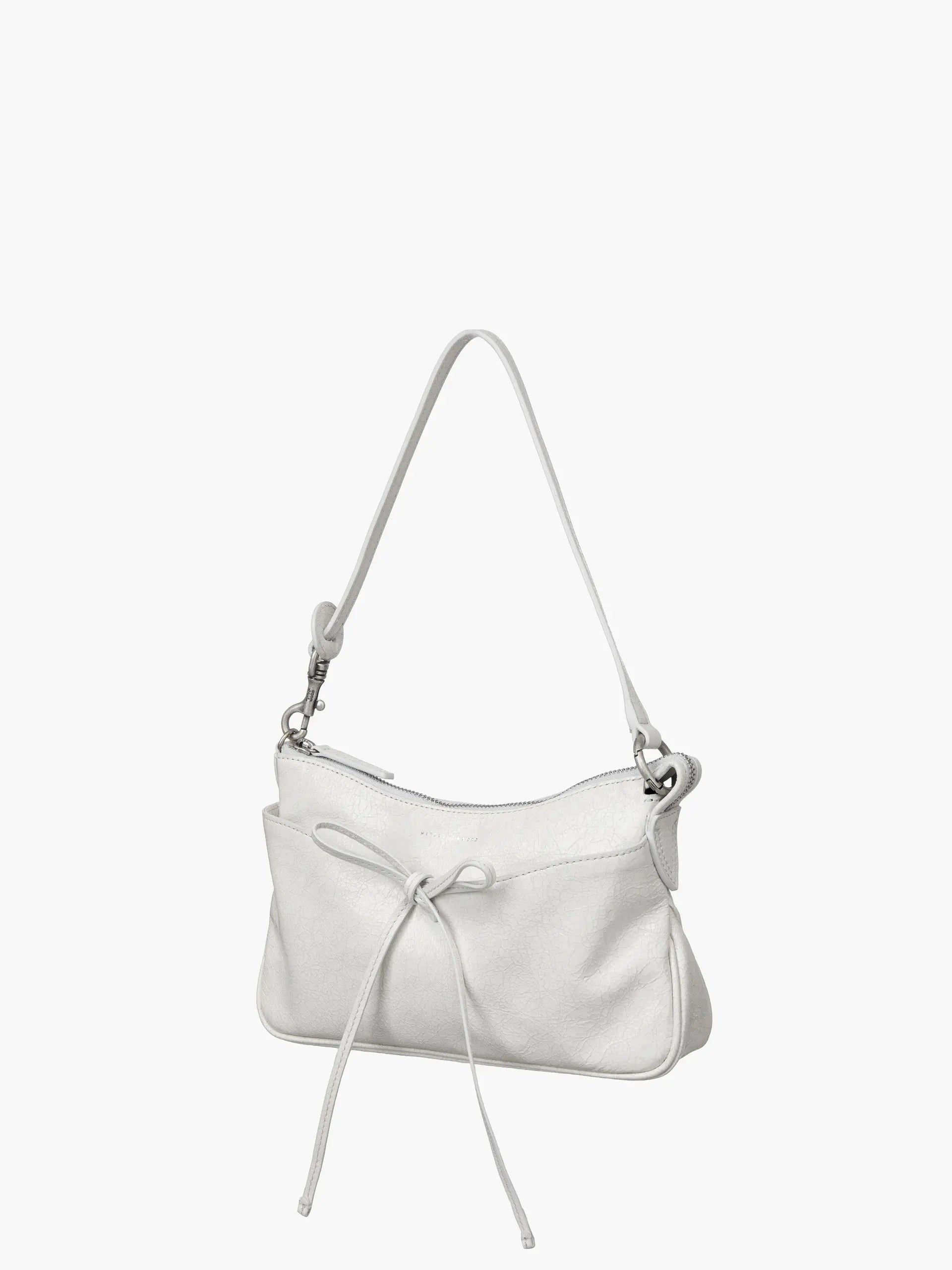RIBBON POCHETTE_off white cracked margesherwood