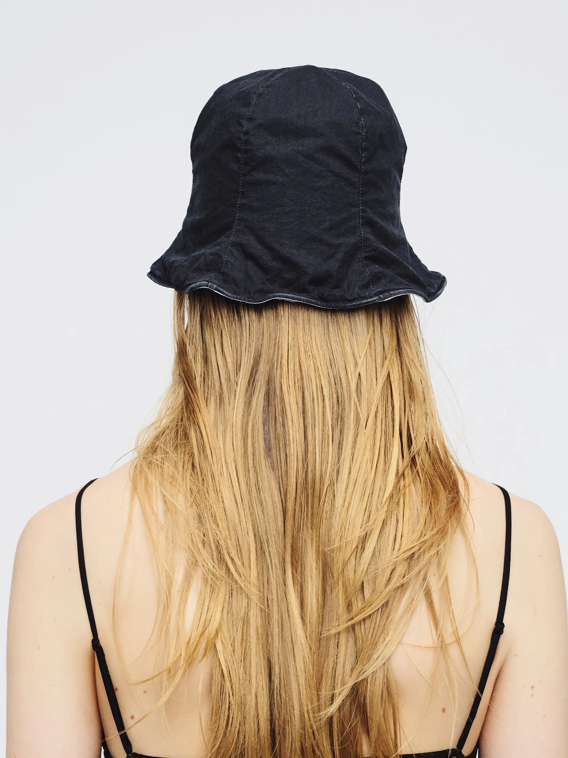 WASHED COTTON BUCKET HAT_black margesherwood