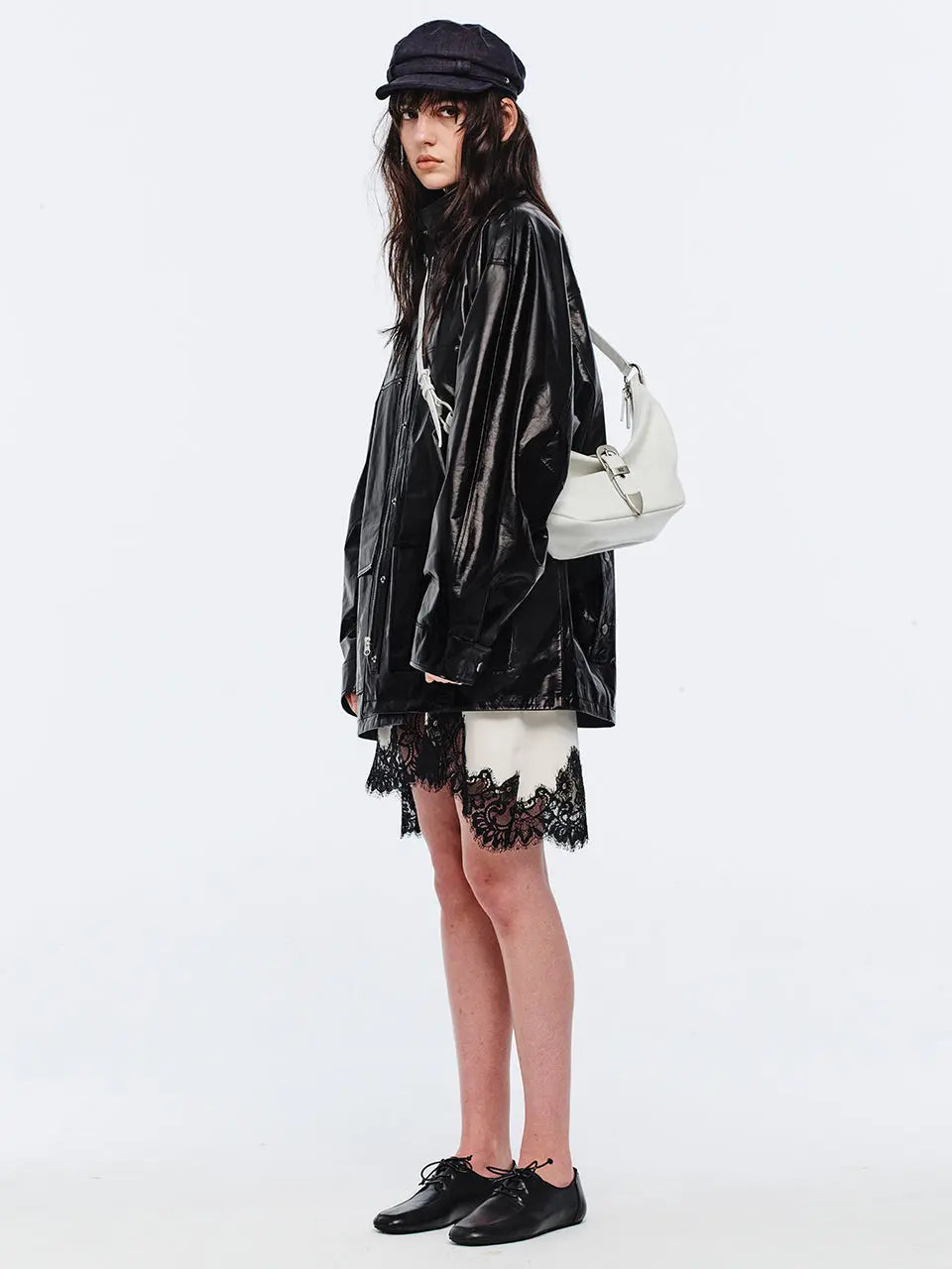 BELTED HOBO MEDIUM_off white cracked margesherwood