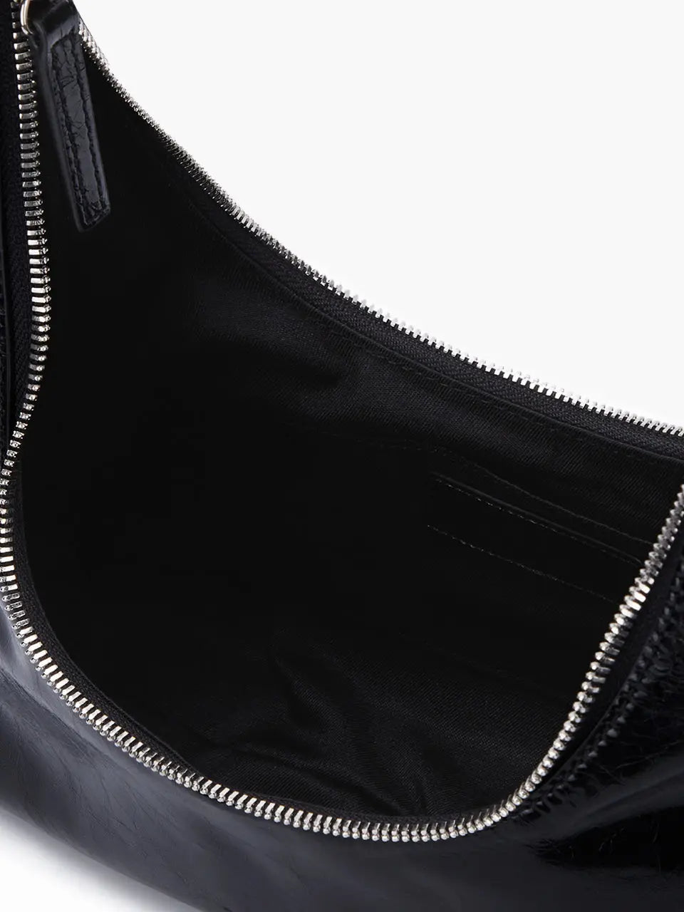 HOBO SHOULDER_black crinkle margesherwood