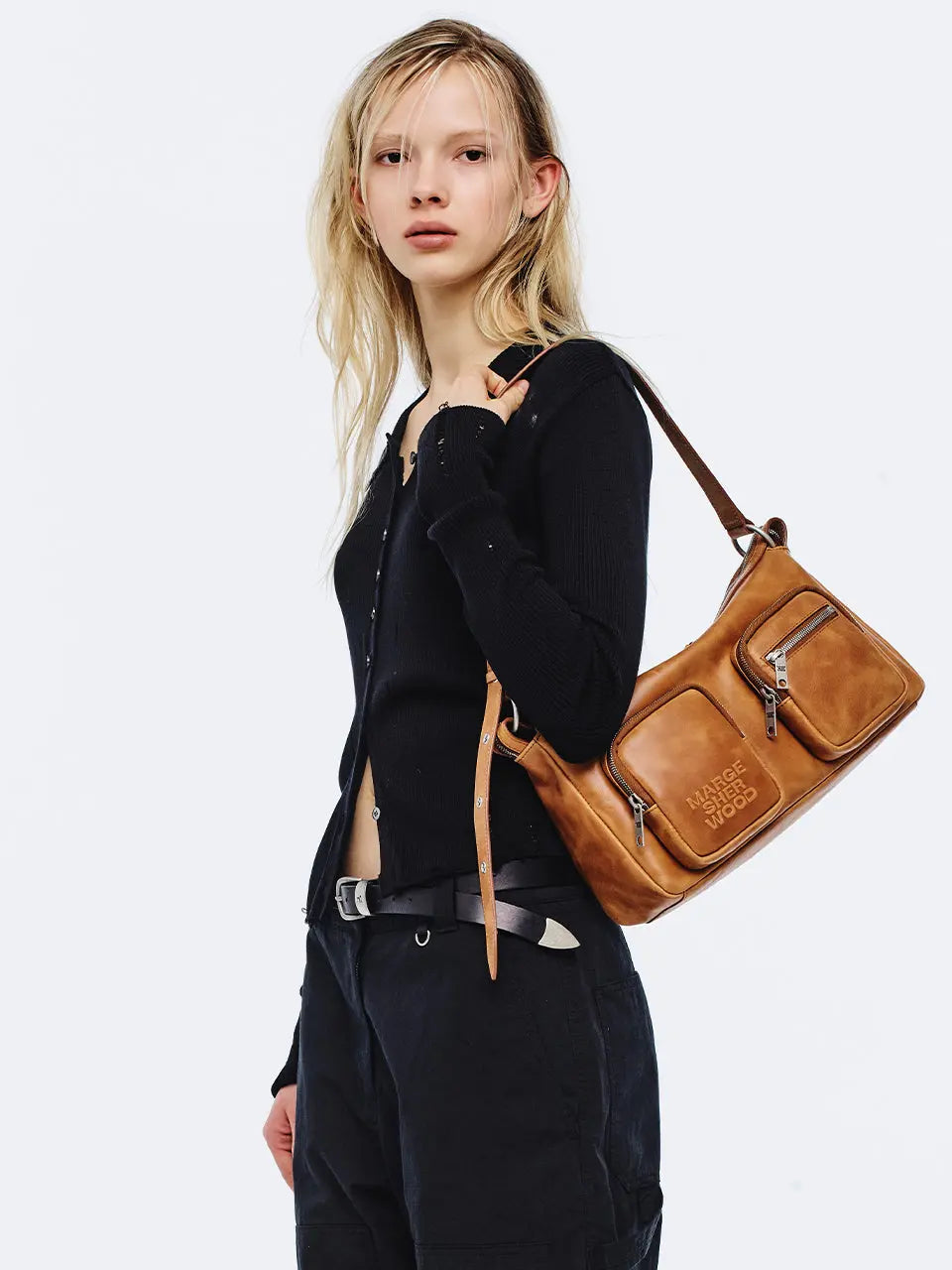 OUTPOCKET HOBO_saddle brown pull-up margesherwood