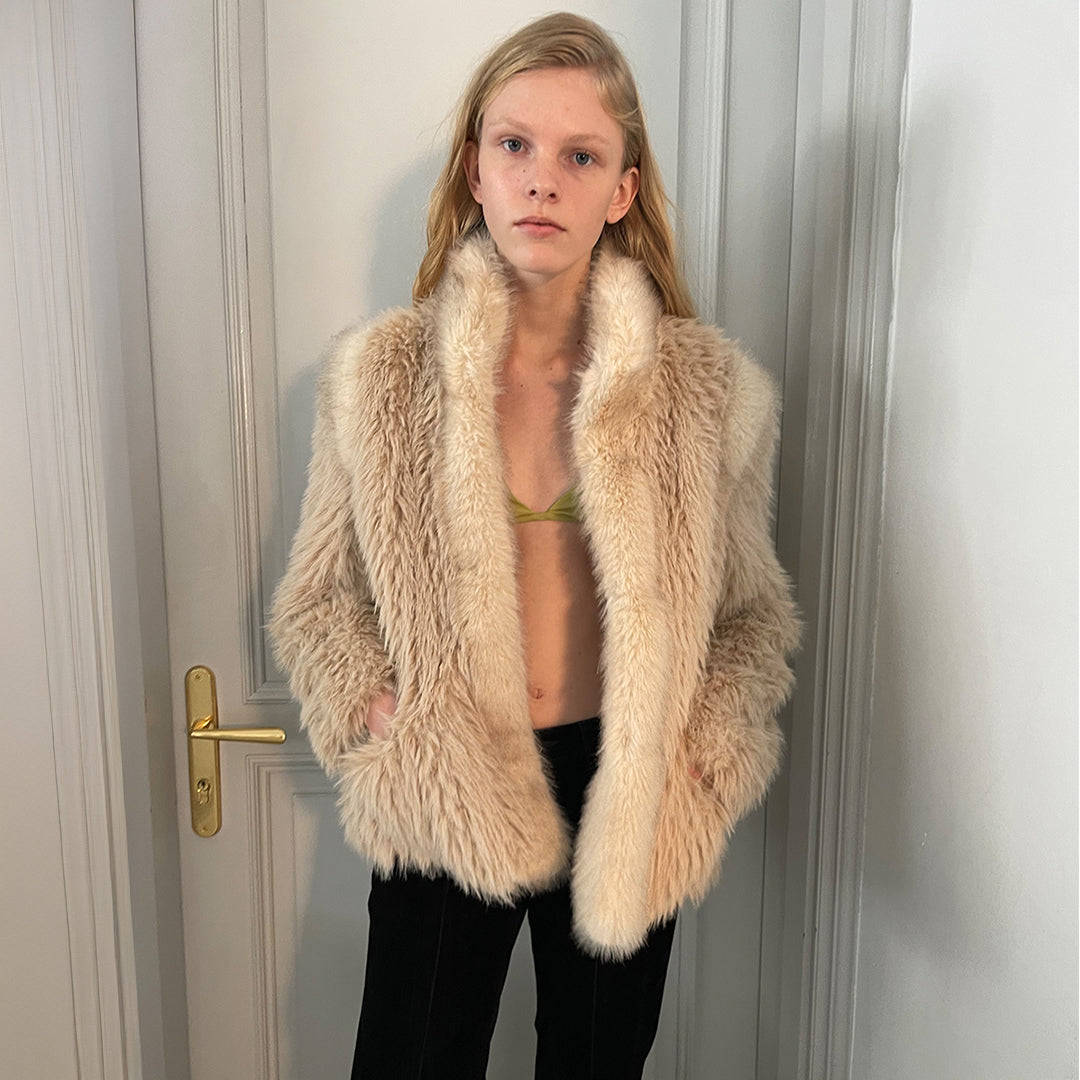 Acka fur flare middle coat ベージュ FLARE HALF FUR JACKET_beige – margesherwood